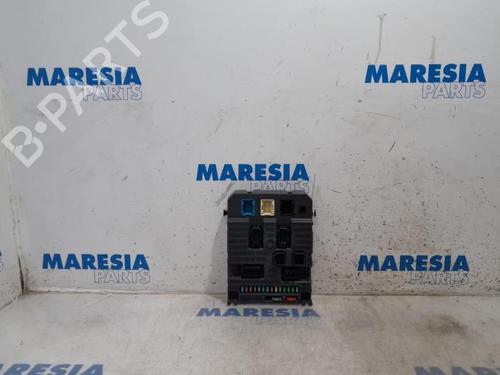 Used Fuse box PEUGEOT 308 I (4A_, 4C_) 1.6 16V (120 hp) 31529543