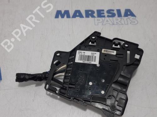 Used Fuse box CITROËN DS3 (SA_) 1.4 HDi 70 (SA8HP4) (68 hp) 31527304