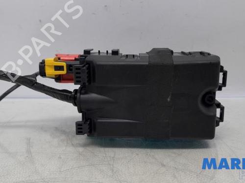 Used Fuse box PEUGEOT 208 I (CA_, CC_) 1.2 VTI 82 (82 hp) 31465055