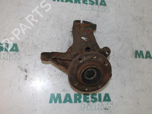 Used Right front steering knuckle PEUGEOT 206 CC (2D) 1.6 16V (2DNFUF, 2DNFUR) (109 hp) 31433059