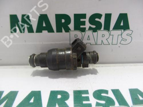 Used Injector PEUGEOT 306 Hatchback (7A, 7C, N3, N5) 1.8 16V (110 hp) 31433920