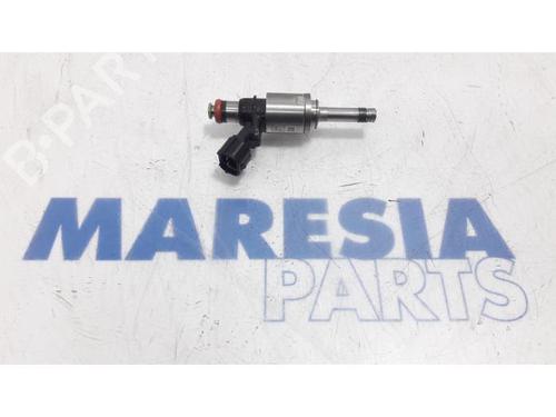 Used Injector RENAULT KANGOO / GRAND KANGOO II (KW0/1_) 1.2 TCe 115 (KW02, KW14) (115 hp) 31386408
