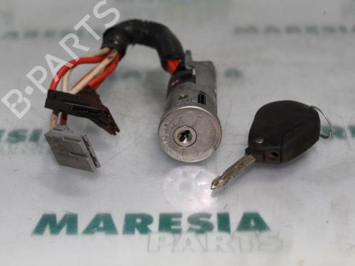 Used Ignition barrel CITROËN XANTIA (X1_, X2_) 1.8 i (101 hp) 31457199