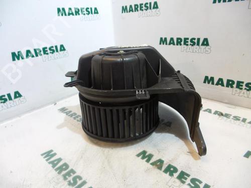 Used Heater blower motor RENAULT GRAND SCÉNIC II (JM0/1_) 2.0 (135 hp) 31431813