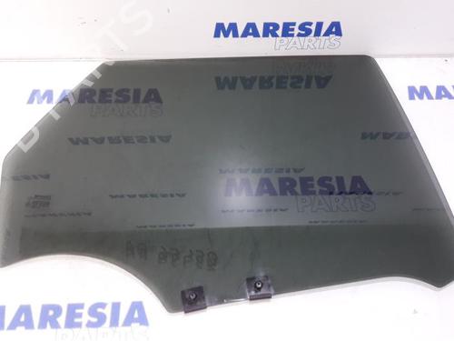 Dør rude højre bagtil RENAULT CAPTUR I (J5_, H5_) 1.2 TCe 120 (120 hp) 31447136