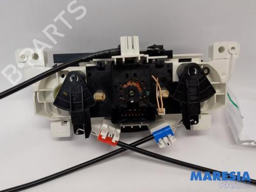 Climate control RENAULT TWINGO III (BCM_, BCA_) 1.0 SCe 70 | BP31416907I5