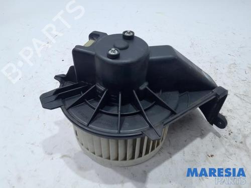 Used Heater blower motor RENAULT KANGOO Express (FW0/1_) 1.5 dCi 90 (FW0G, FW05, FW08, FW11) (90 hp) 31390929