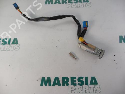 Used Ignition barrel PEUGEOT 206 CC (2D) 1.6 16V (2DNFUF, 2DNFUR) (109 hp) 31417597