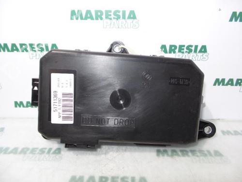 Used Control unit FIAT STILO (192_) 1.6 16V (192_XB1A) (103 hp) 31534266