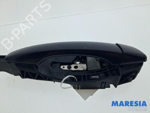 Used Front right exterior door handle Front right exterior door handle 38489233 38489233