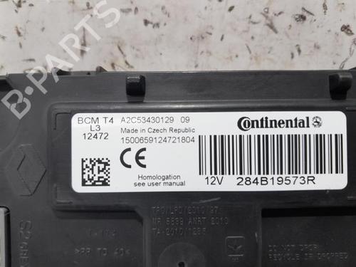 Used Electronic module RENAULT CLIO IV (BH_) 1.5 dCi 90 (90 hp) 31529039