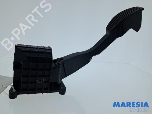 Used Pedal Pedal FIAT 500 (312_) 1.2 (312AXA1A) (69 hp) 33296455 33296455