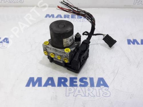Used ABS pump FIAT DUCATO Bus (250_) 100 Multijet 2,2 D (100 hp) 31517067
