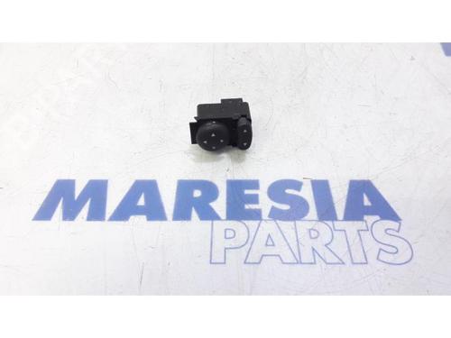 Comutador espelhos FIAT 500 (312_) 1.2 (312AXA1A) (69 hp) 31496660