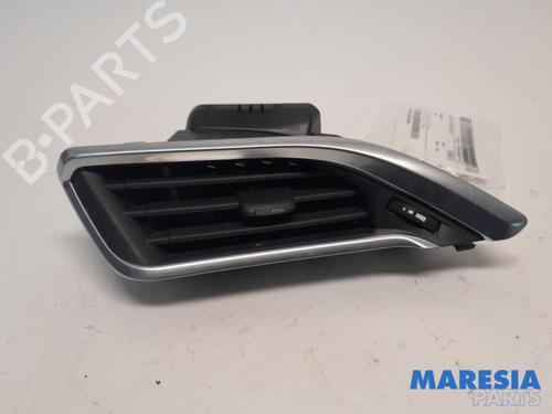 Used Air vent PEUGEOT 208 I (CA_, CC_) 1.2 VTI 82 (82 hp) 31504424