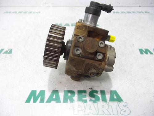 Used Fuel pump PEUGEOT 308 I (4A_, 4C_) 1.6 HDi (109 hp) 31426369
