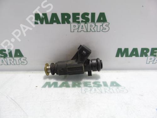 Used Injector FIAT PUNTO (188_) 1.2 16V 80 (188.233, .235, .253, .255, .333, .353, .639,... (80 hp) 31435787