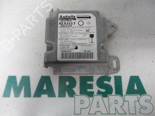 Used ECU airbags ECU airbags RENAULT TWINGO I (C06_) 1.2 (C066, C068) (58 hp) 31439974 31439974