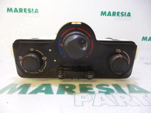 Used Climate control RENAULT CLIO III (BR0/1, CR0/1) 1.5 dCi (C/BR0G, C/BR1G) (68 hp) 31446712
