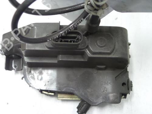 electronic-module-renault-megane-ii-estate-km01_-2003-2004-2005-2006-2007-2008-2009-2010-2011-2012-31450688 main image