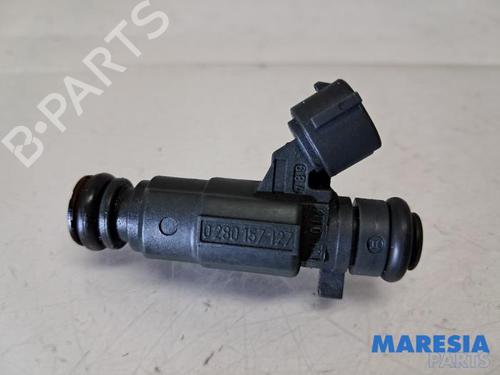 Used Injector PEUGEOT 208 I (CA_, CC_) 1.0 VTi (68 hp) 31479647