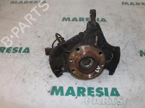 Used Left front steering knuckle FIAT PANDA (169_) 1.1 (169.AXA1A) (54 hp) 31515884