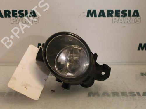 left-front-fog-light-renault-clio-ii-bb_-cb_-1998-1999-2000-2001-2002-2003-2004-2005-2006-2007-2008-2009-2010-2011-2012-2013-2014-2015-2016-31461944 main image