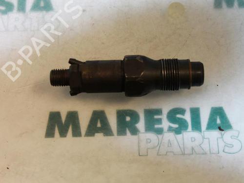 Used Injector PEUGEOT 206 Hatchback (2A/C) 1.9 D (69 hp) 31472844
