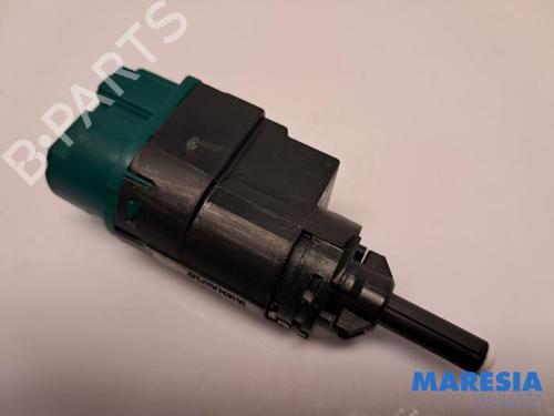 Used Switch RENAULT ARKANA I (LCM_, LDN_) 1.6 E-TECH 145 (LDMU) (143 hp) 31405719