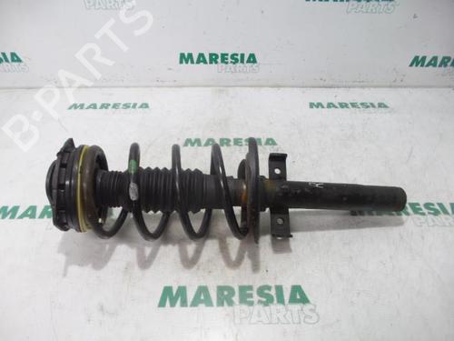 Used Right front shock absorber RENAULT SCÉNIC II (JM0/1_) 1.5 dCi (JM1E, JM16) (106 hp) 31454587
