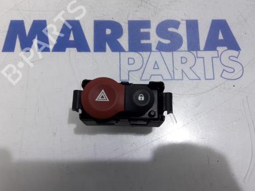 Used Warning switch RENAULT MODUS / GRAND MODUS (F/JP0_) 1.2 (JP0C, JP0K, FP0C, FP0K, FP0P, JP0P, JP0T) (75 hp) 31522160