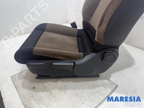 Left front seat CITROËN C4 CACTUS 1.2 VTi 82 | BP38090703C15 - Image 3