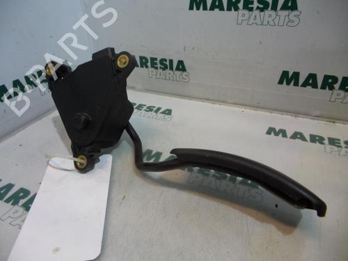 electronic-module-renault-megane-ii-bm01_-cm01_-2001-2002-2003-2004-2005-2006-2007-2008-2009-2010-2011-2012-31410571 main image