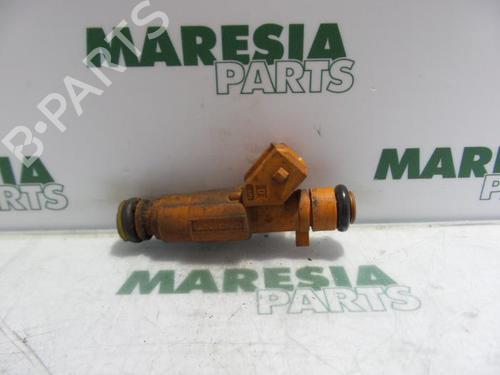 injector-alfa-romeo-156-932_-1997-1998-1999-2000-2001-2002-2003-2004-2005-31440227 main image