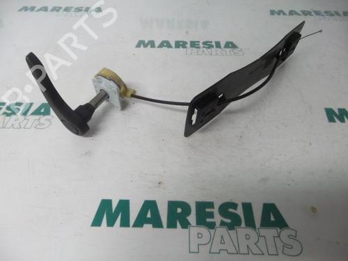 Kopholder/Genstandsholder PEUGEOT 407 SW (6E_, 6D_) 2.0 HDi 135 (136 hp) 31517536