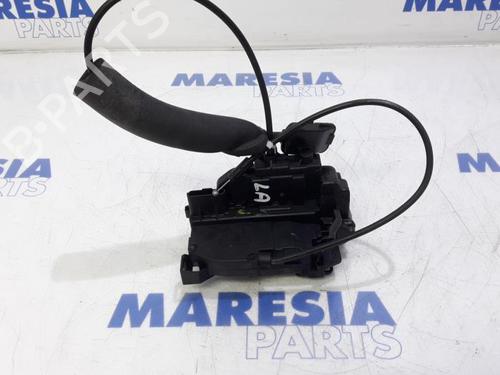 Used Electronic module Electronic module RENAULT MEGANE III Grandtour (KZ0/1) 1.5 dCi (KZ0C, KZ1A) (90 hp) 31527609 31527609
