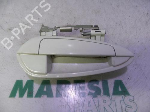 Used Front right exterior door handle FIAT PUNTO (199_) 1.4 (199AXB1A, 199BXB1A, 199BXB11, 199AXB11) (78 hp) 31440302