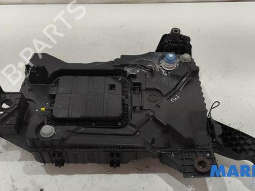 AdBlue-tank AdBlue-tank PEUGEOT 308 SW II (LC_, LJ_, LR_, LX_, L4_) 1.6 BlueHDi 120 (120 hp) 34406635 34406635