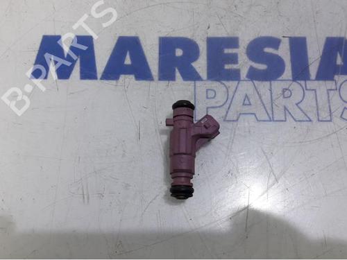 Used Injector FIAT BRAVO II (198_) 1.4 (198AXA1B) (90 hp) 31467905