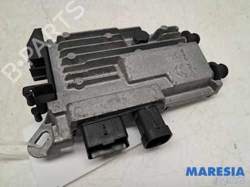 Used Switch PEUGEOT 308 SW II (LC_, LJ_, LR_, LX_, L4_) 1.6 BlueHDi 120 (120 hp) 31404577