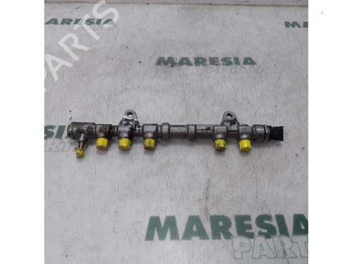 Used Injection rail CITROËN NEMO Box Body/MPV (AA_) 1.3 HDi 75 (75 hp) 31398677