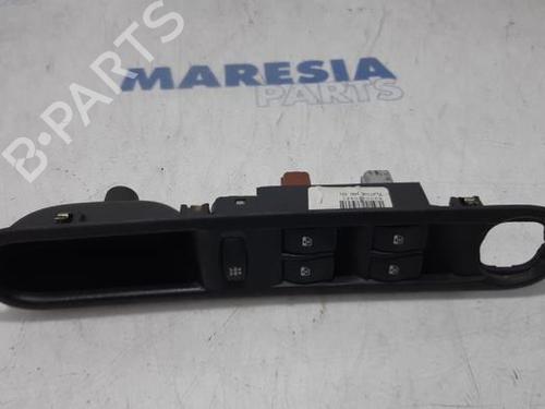 Mando RENAULT ESPACE IV (JK0/1_) 2.2 dCi (JK0H) (150 hp) 31447453