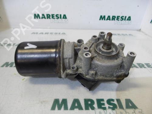 Used Front wiper motor RENAULT LAGUNA II (BG0/1_) 2.0 16V (BG00, BG0K, BG0P, BG0W) (135 hp) 31397536