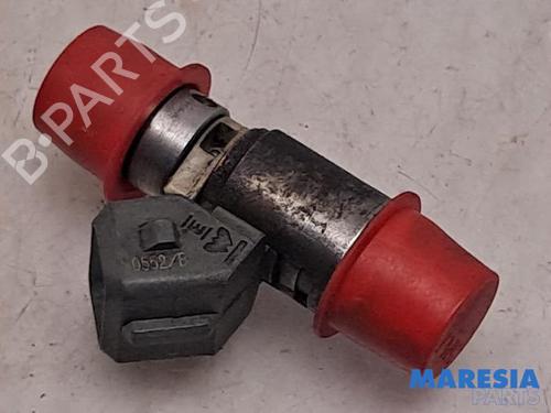 Used Injector Injector RENAULT KANGOO / GRAND KANGOO II (KW0/1_) 1.6 16V (KW03, KW09, KW0D, KW0U, KW0W, KW13) (106 hp) 31488581 31488581