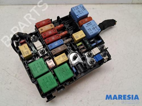 Used Fuse box PEUGEOT 308 SW II (LC_, LJ_, LR_, LX_, L4_) 1.6 BlueHDi 120 (120 hp) 31415311