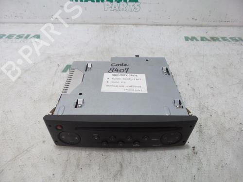 Used Radio RENAULT CLIO II (BB_, CB_) 1.4 16V (B/CB0P, BB13) (98 hp) 31506760
