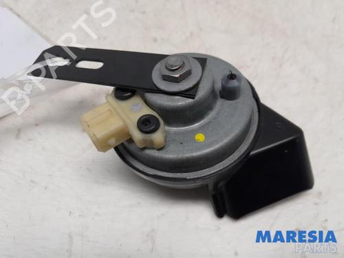 Used Horn RENAULT ZOE (BFM_) ZOE (BFMD) (109 hp) 31467575