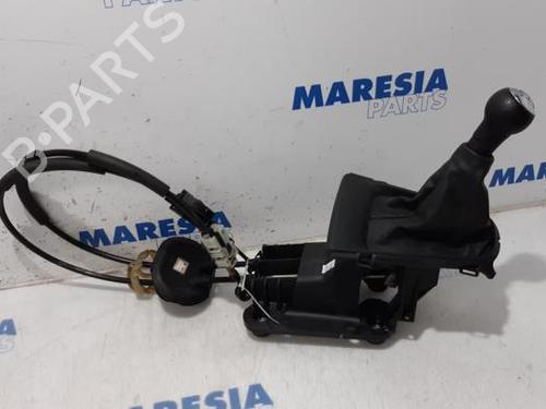 Gearstang CITROËN C3 II (SC_) 1.2 VTi 82 (82 hp) 31510243
