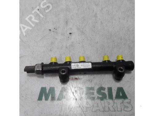 Used Injection rail CITROËN BERLINGO Box Body/MPV (B9) 1.6 HDi 90 16V (90 hp) 31509926