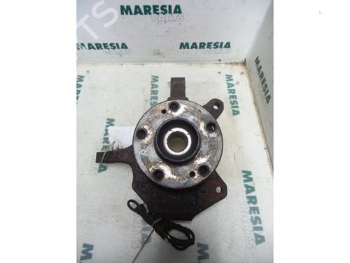 Used Right front steering knuckle RENAULT ESPACE IV (JK0/1_) 2.0 Turbo (JK0A, JK0B, JK0N) (163 hp) 31486857